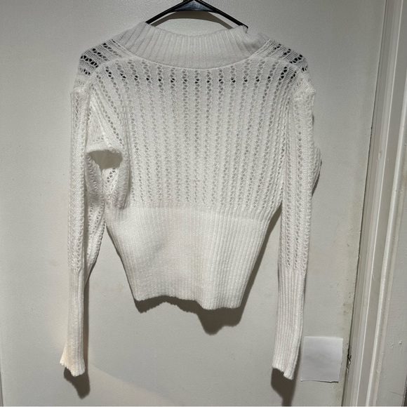 Nordstrom white sweater size XS. Beautiful sweater brand new never worn! #127 - Picture 3 of 4